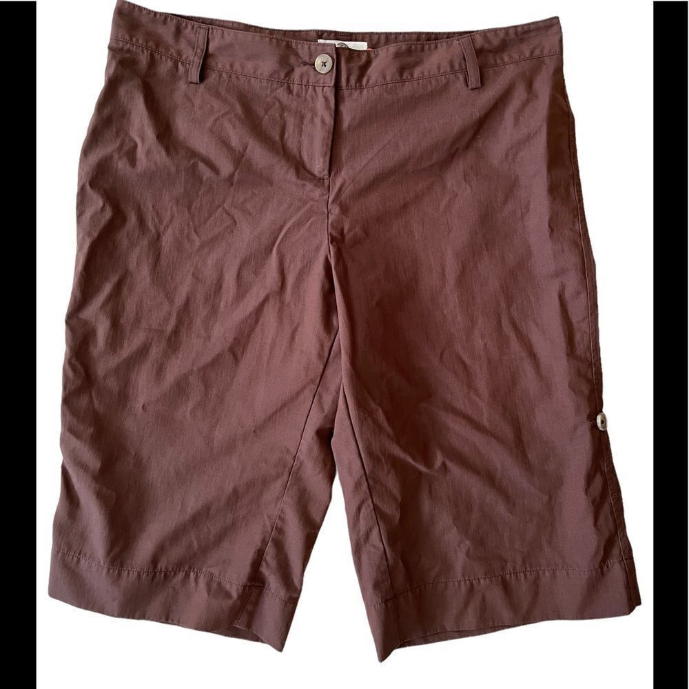 Weatherproof Garment Company brown hiking shorts with tab/ button leg, size 12.